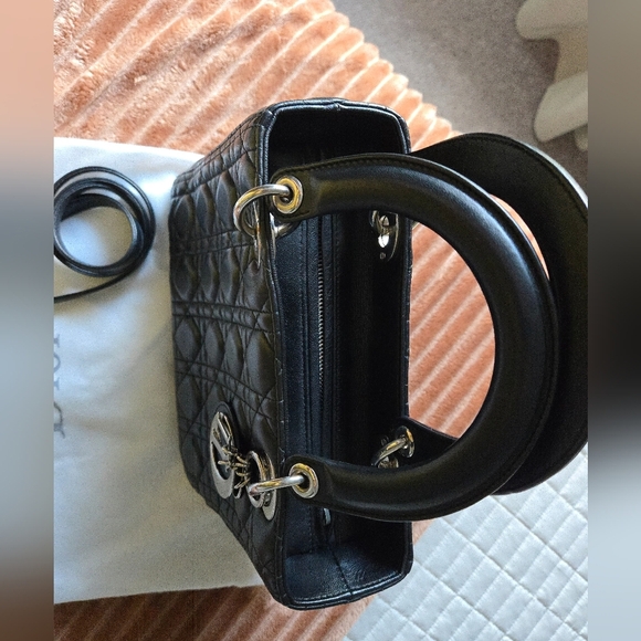 Lady Dior Medium Bag Lamb Leather - Picture 5 of 17